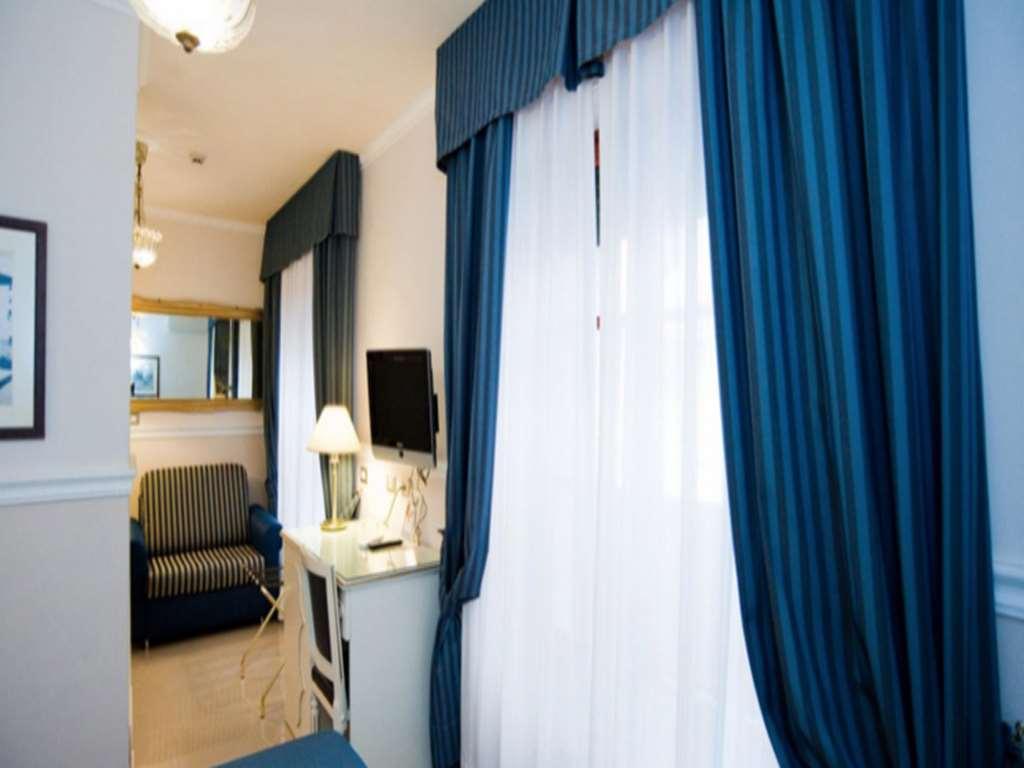 Hotel Gran Duca Λιβόρνο Δωμάτιο φωτογραφία